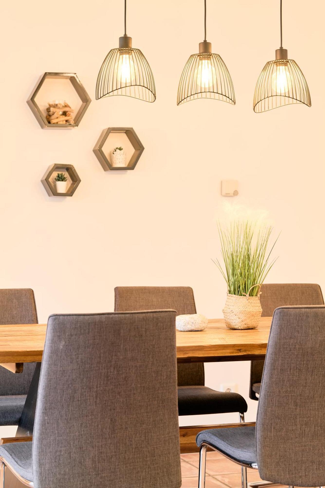 Stilvolle Gartenterrassenwohnung Mitten In ブレゲンツ エクステリア 写真